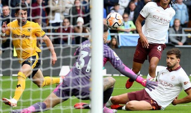 360直播-【英超】内托爆趟造乌龙，黄喜灿制胜，狼队2比1曼城