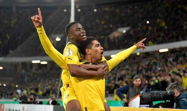 360直播-靠乌龙+点球凌弱，内乱多特想从德乙队找回自信？难